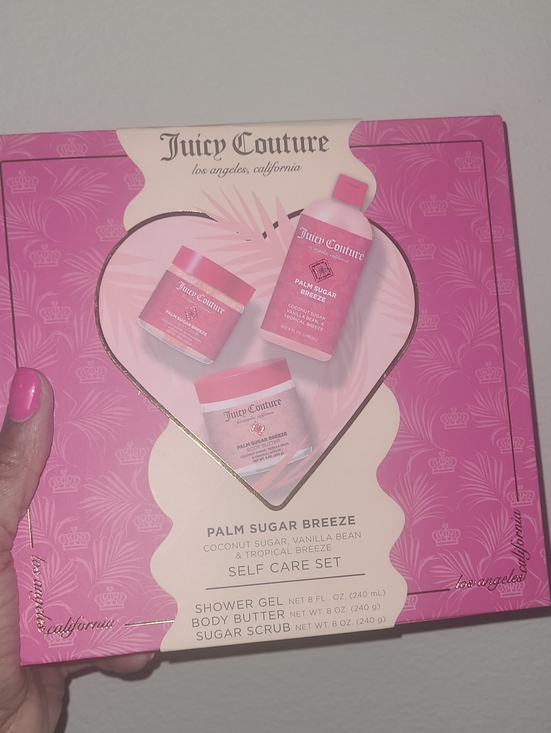 Juicy Couture Other - Juicy Couture Palm Sugar Breeze Self Care Set - Pink